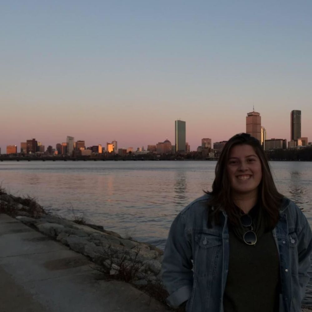 Meet your Posher, Mariela